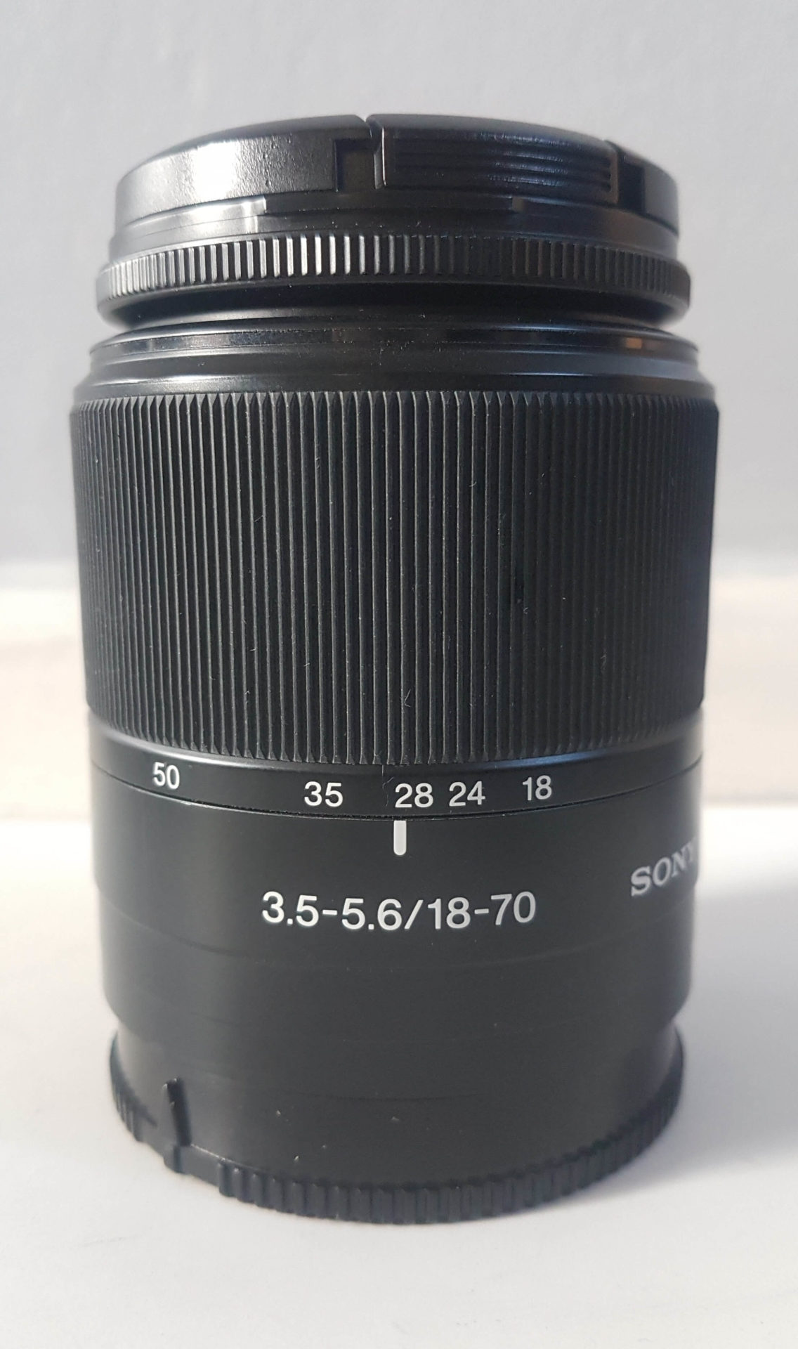 Sony SAL-1870 DT 18-70mm f/3.5-5.6 Standard Zoom Lens 