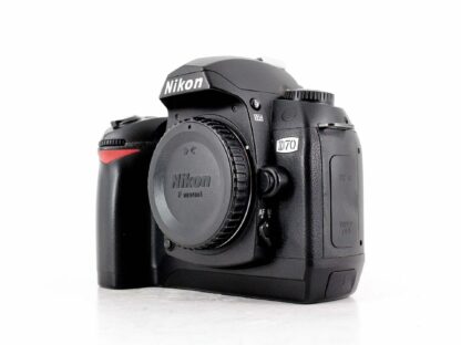 Nikon D70 6.1 MP Digital SLR Camera