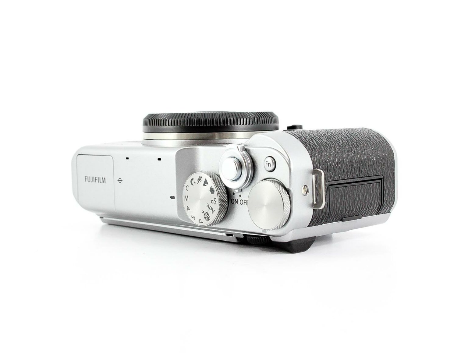 interchangeable lens camera retro design