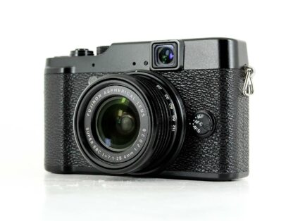Fujifilm X10 12.0MP Digital Camera