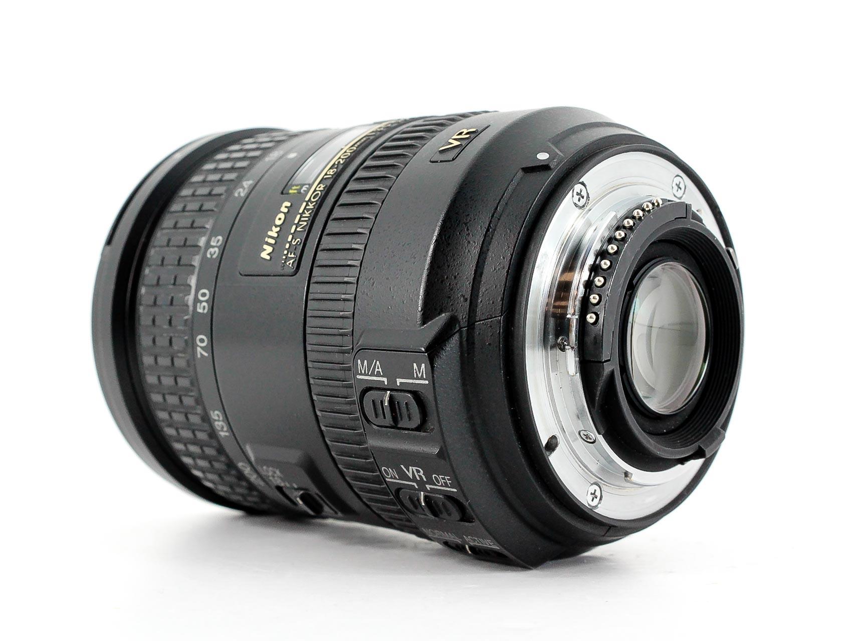 Nikon AF-S DX Nikkor 18-200mm f/3.5-5.6G ED VR II Lens - Lenses and Cameras