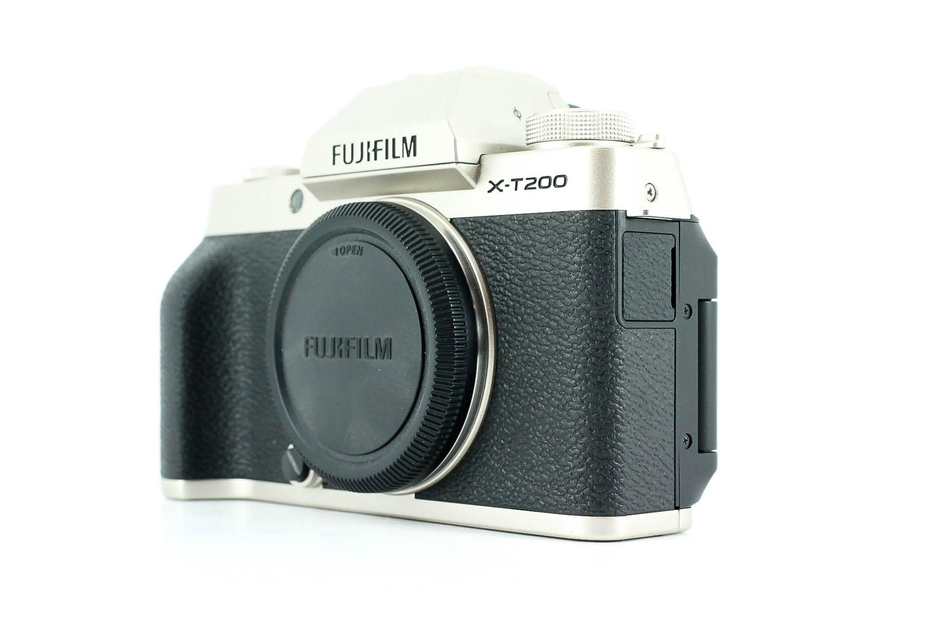 Fujifilm X-T200 Mirrorless Digital Camera black Silver - Lenses and Cameras