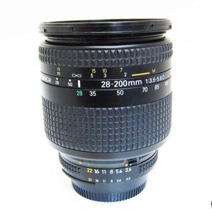 Nikon AF Nikkor 28-200mm F 3.5-5.6 D Lens