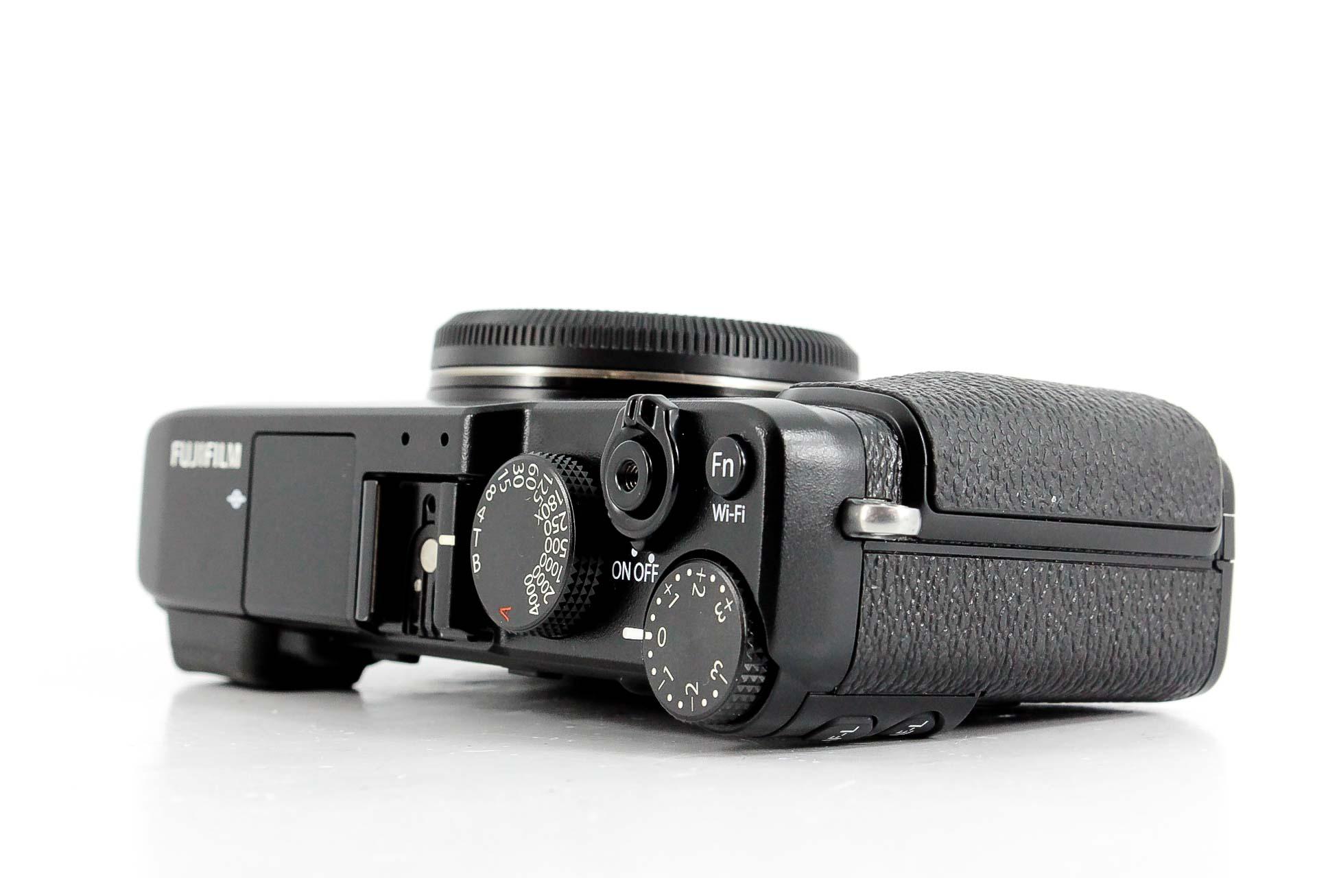 Fujifilm X-E2S 16.3 MP Digital Camera (Body Only) - Black - Lenses