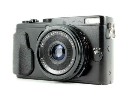Fujifilm X70 16.3 MP Digital Camera - Black