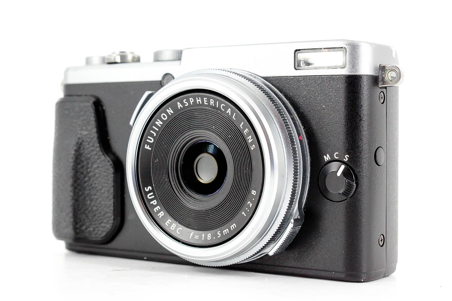 Fujifilm X70 16.3 MP Digital Camera - Silver - Lenses and Cameras