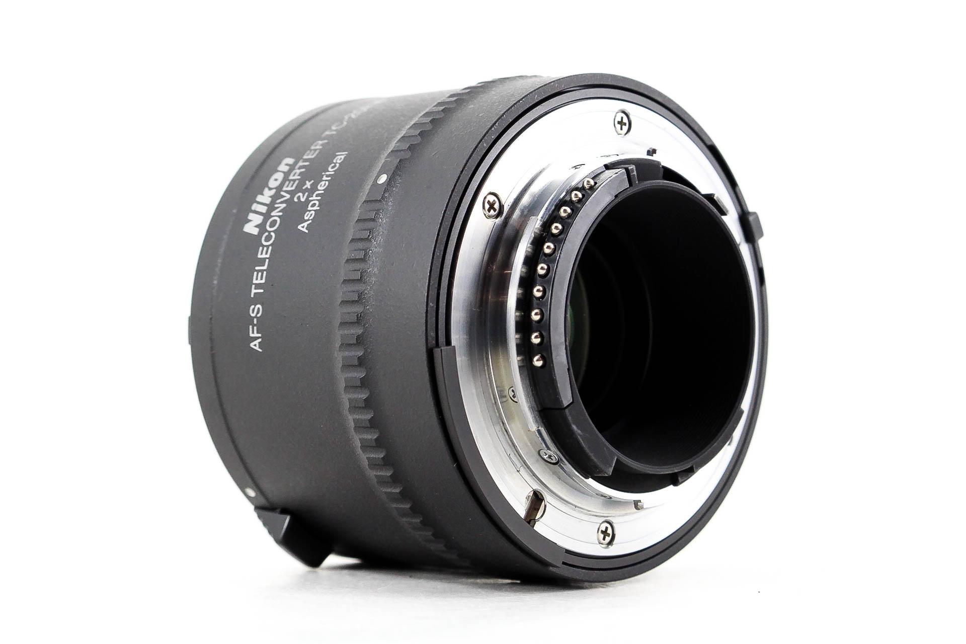 Nikon AF-S TC-20E III Teleconverter - Lenses and Cameras
