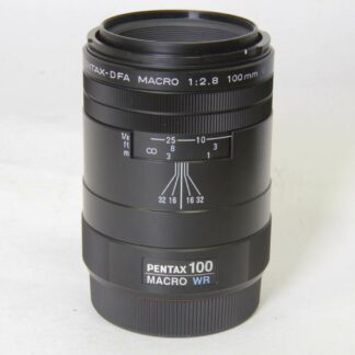 Pentax-Pentax-D-FA-100mm-f2.8-SMC-WR-Macro