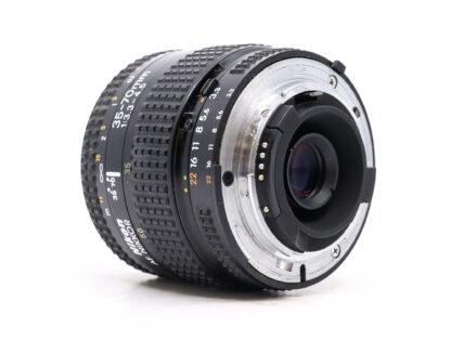 Nikon AF Nikkor 35-70mm F3.3-4.5 Zoom Lens - Image 3