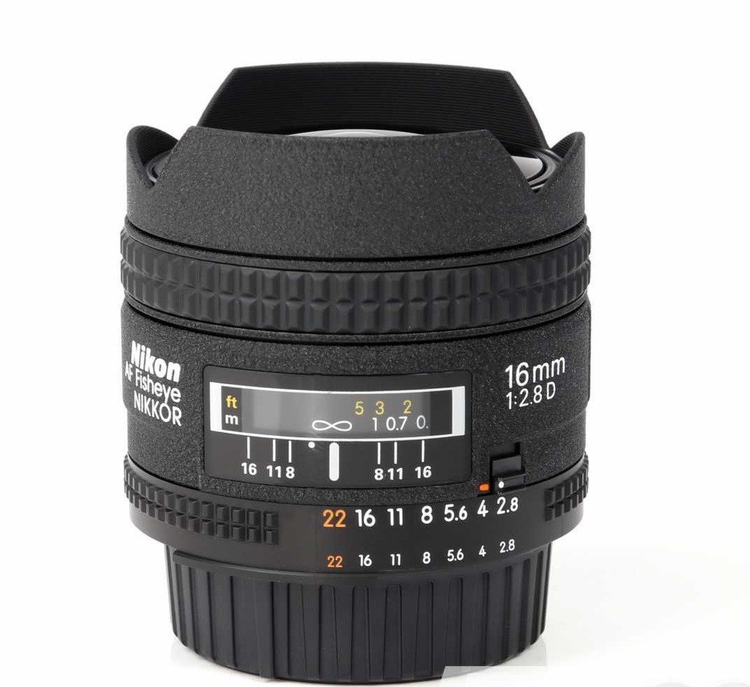 Nikon Nikkor 16mm f2.8 D AF Fisheye Lens