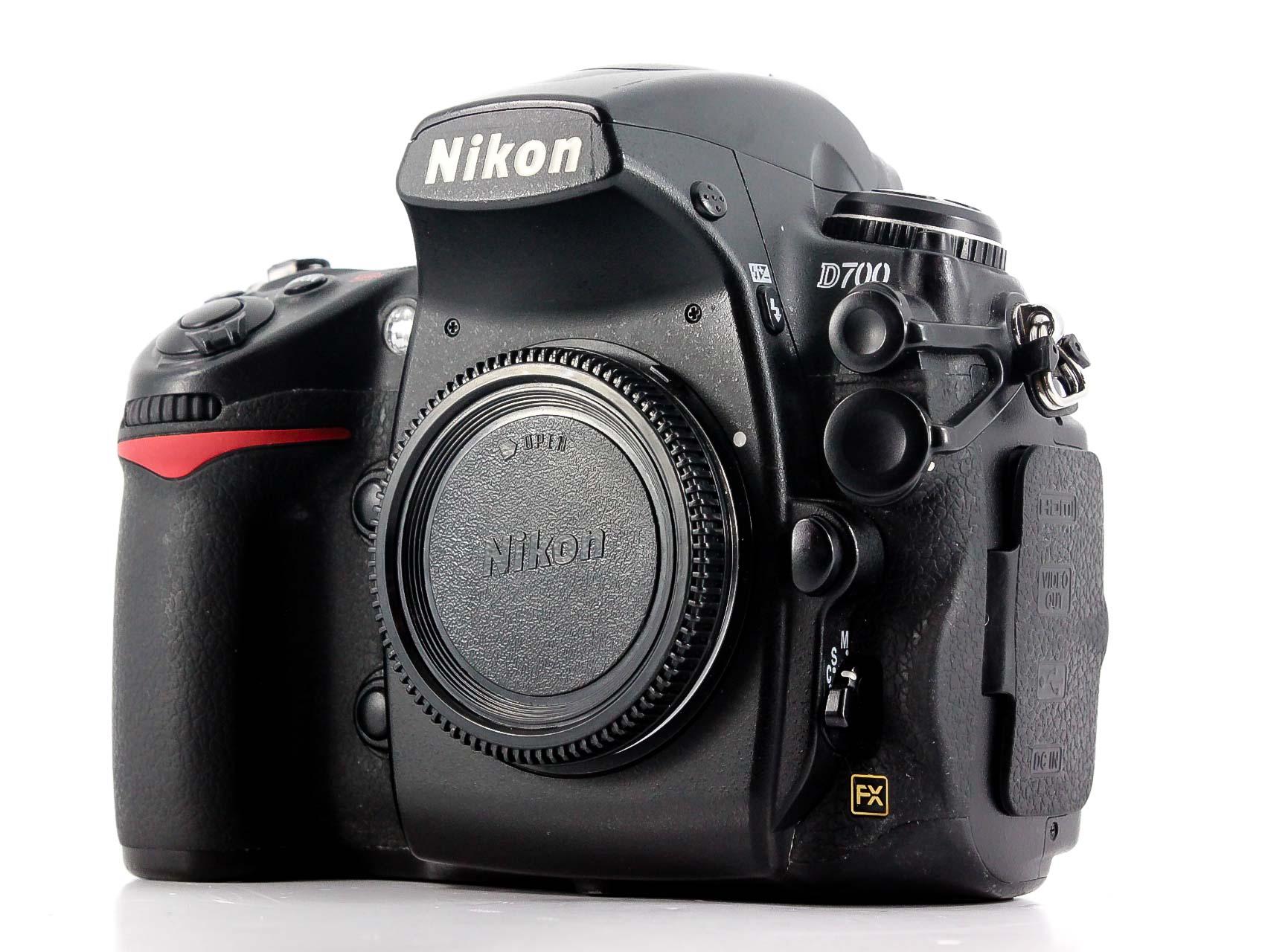 Nikon D700 12.1MP Digital SLR Camera