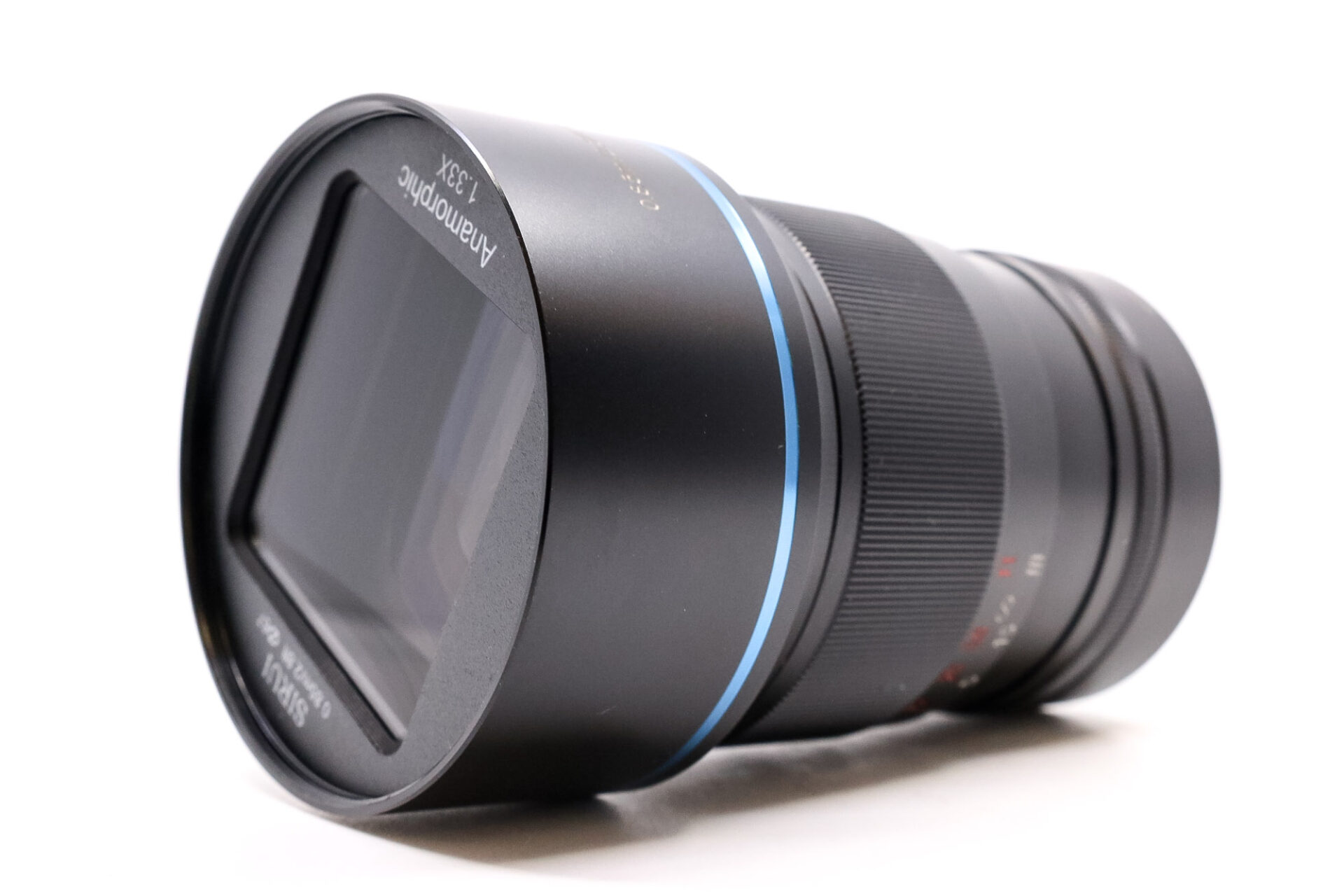SIRUI 50mm f1.8 Anamorphic 1.33X Lens for Fujifilm X - Image 2