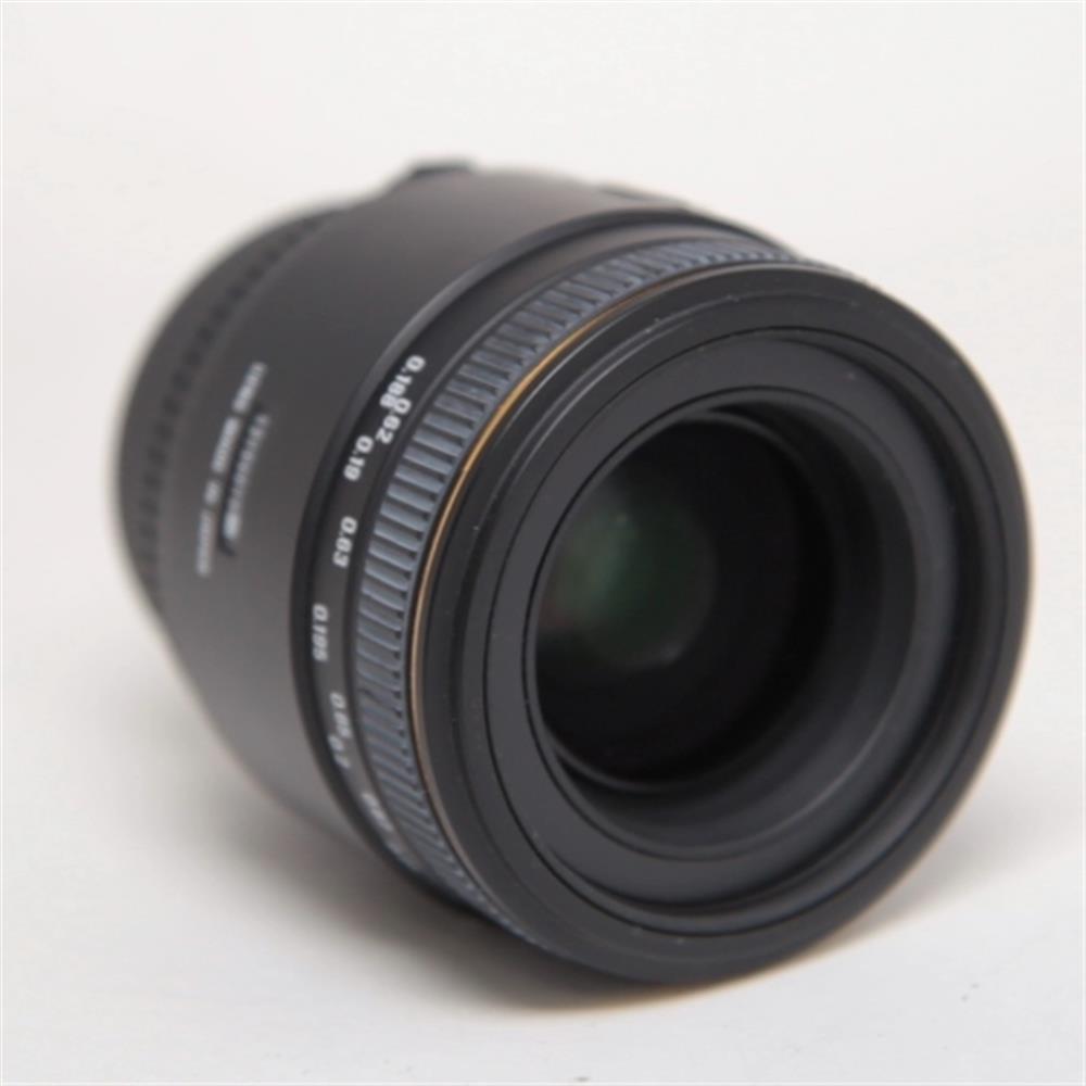 Sigma 50mm f/2.8 EX DG Macro Nikon Fit Lens - Image 2