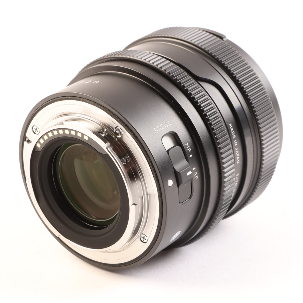 Sigma 35mm f/2 DG DN Contemporary - Sony FE Fit Lens - Image 3