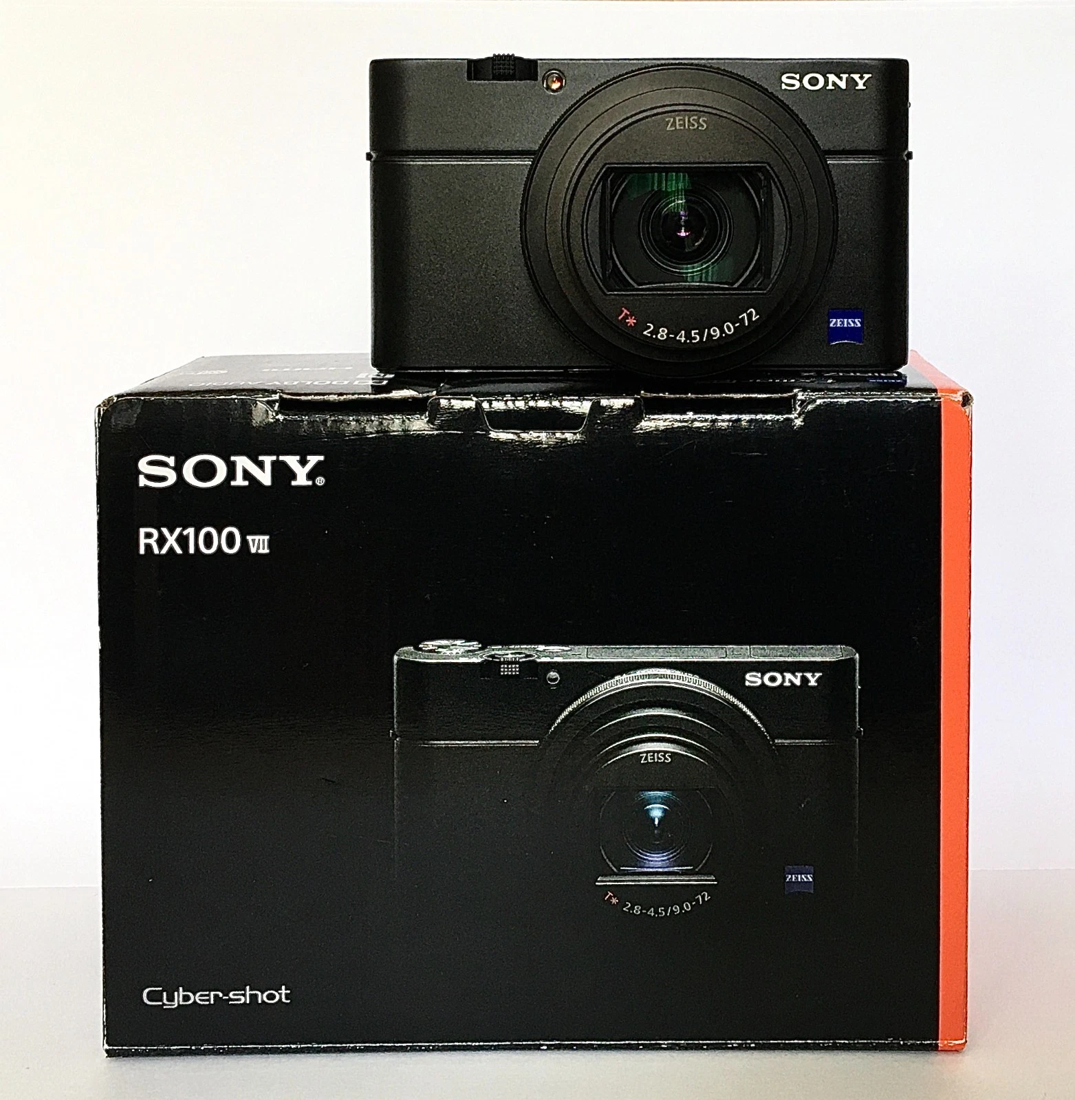Nikon Nikkor AF-S 105mm f/2.8G IF-ED VR Micro Lens - Image 10